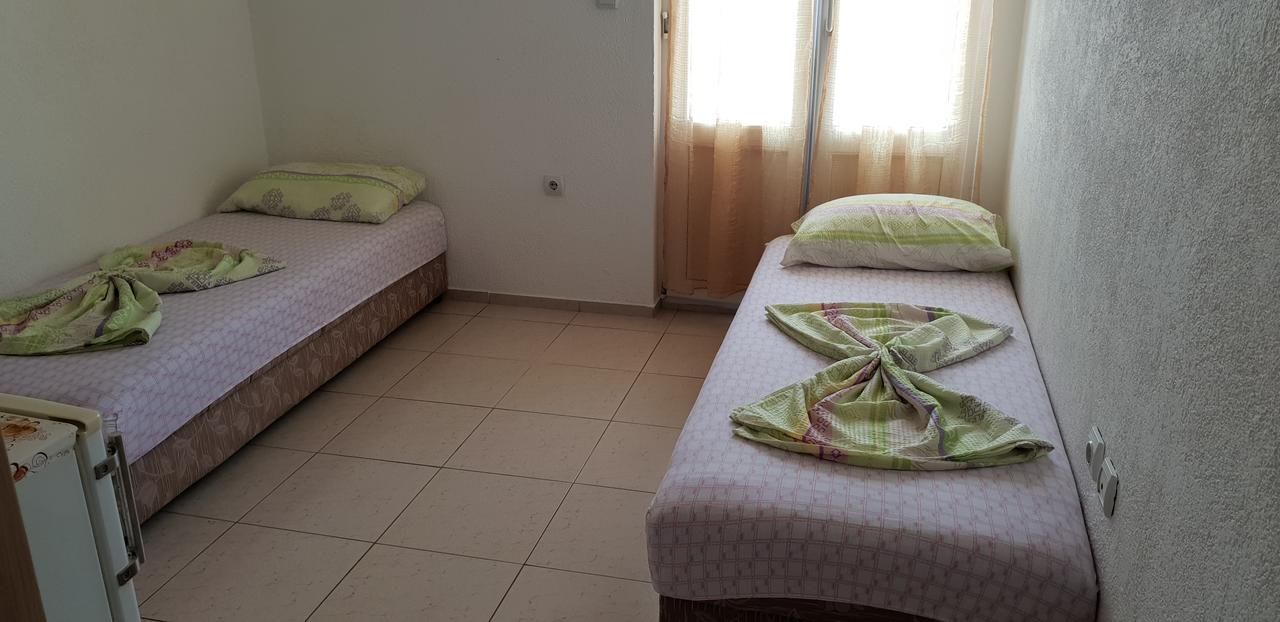 Апартаменты Apartmani Sijaric Добра-Вода