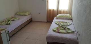 Апартаменты Apartmani Sijaric Добра-Вода Апартаменты с общей ванной комнатой-4